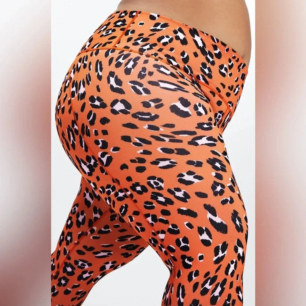 Fabletics Powerhold Compression ⅞ Leggings in Burnt Orange Leopard Size 2X